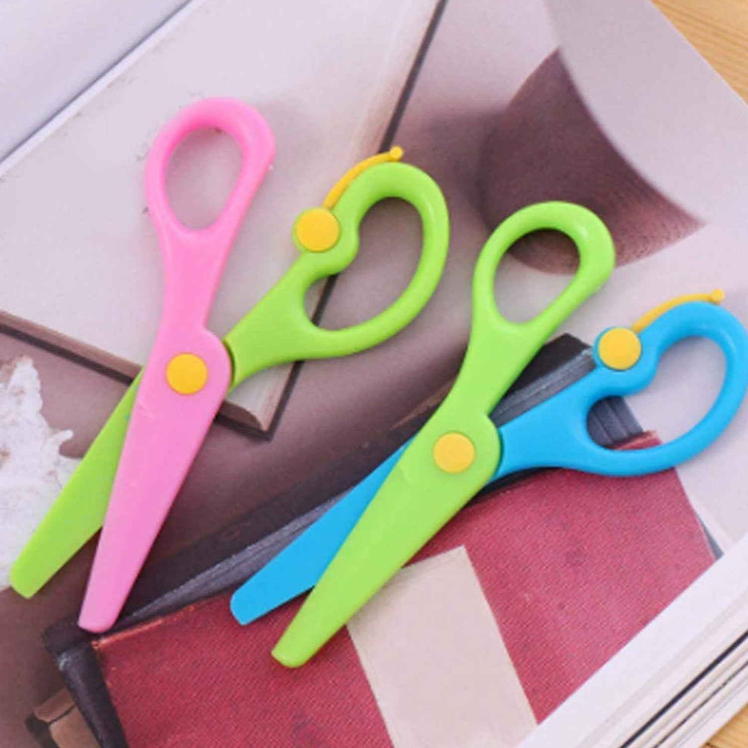 Safe and durable plastic scissors for children's art and crafts