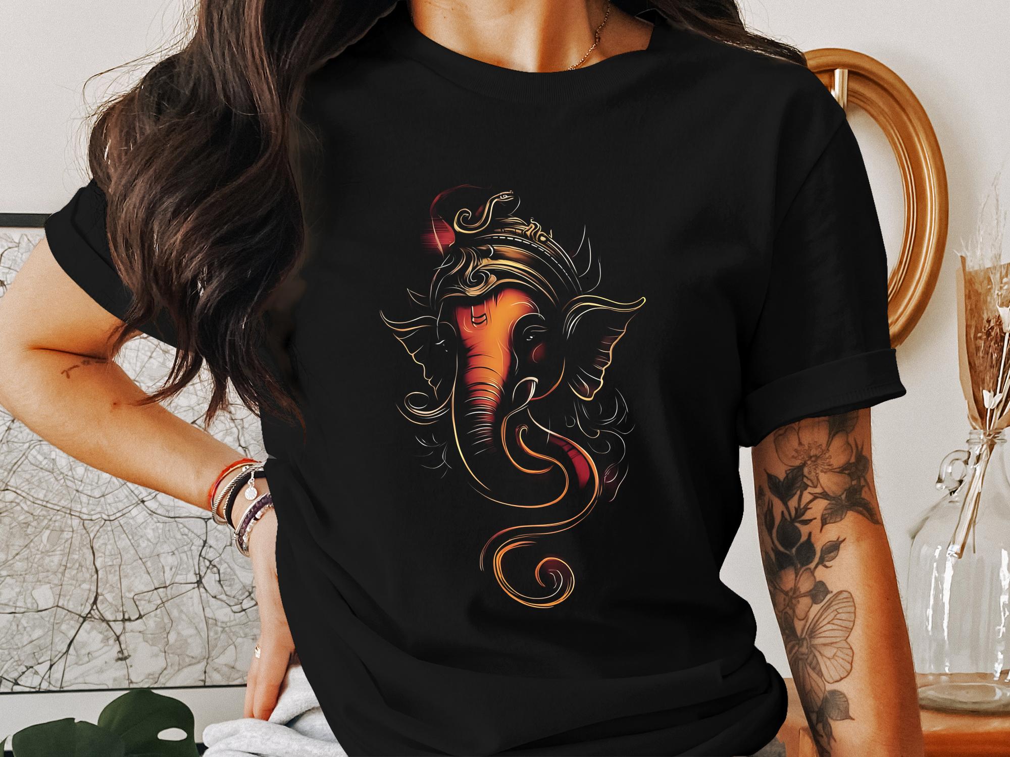 Unique Ganesh Symbol Art Comfortable T-Shirts